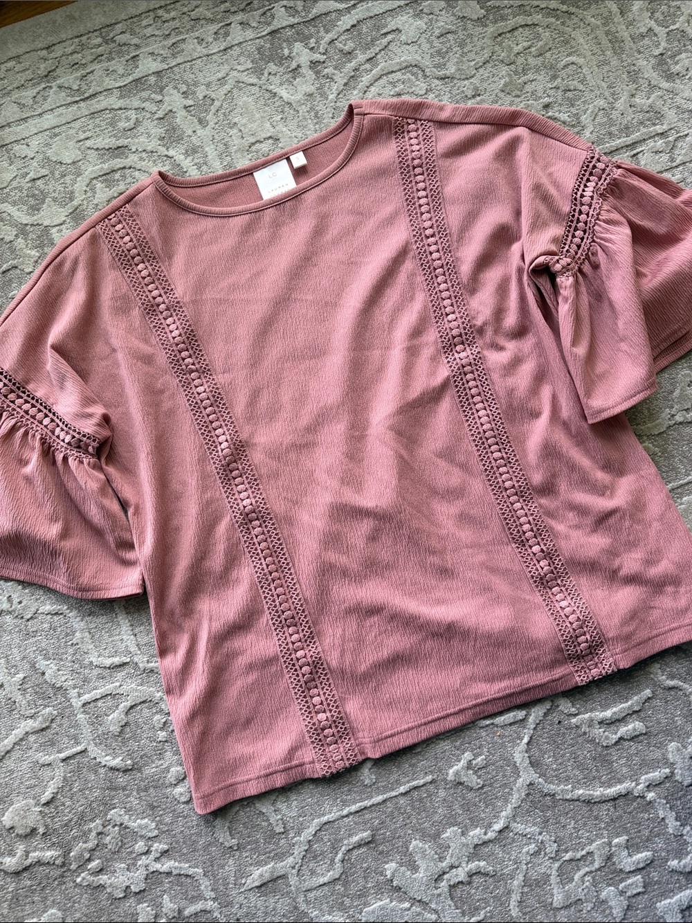 LC Lauren Conrad Crochet-Trim Short Sleeve Tunic in Dusty Rose